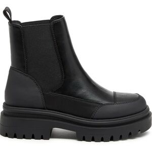 SOLD: Black Chelsea Boot by Rocket Dog NWT